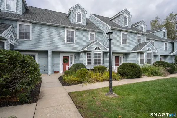372 Meridian St Extension #54, Groton, CT 06340