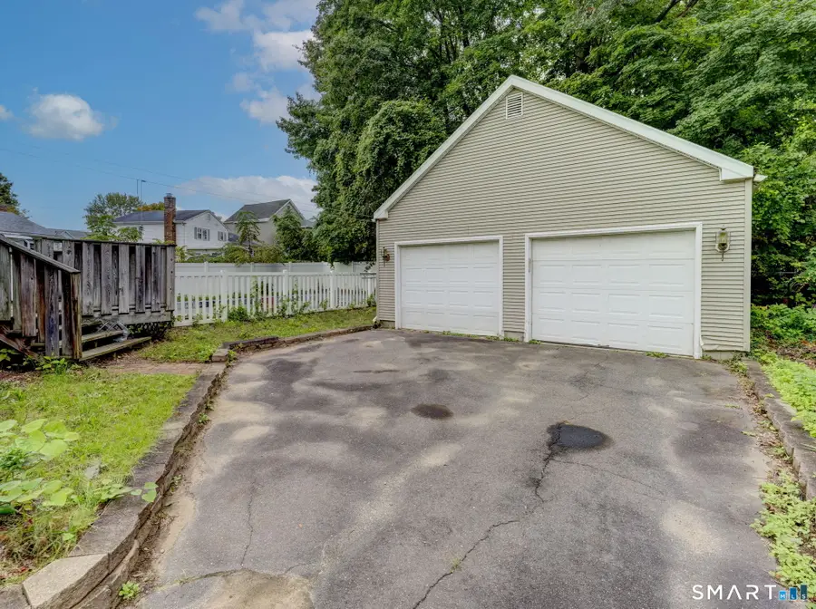 160 Mohawk Drive, East Hartford, CT 06108 - #3
