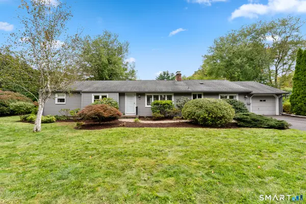 83 Richmond Lane, West Hartford, CT 06117