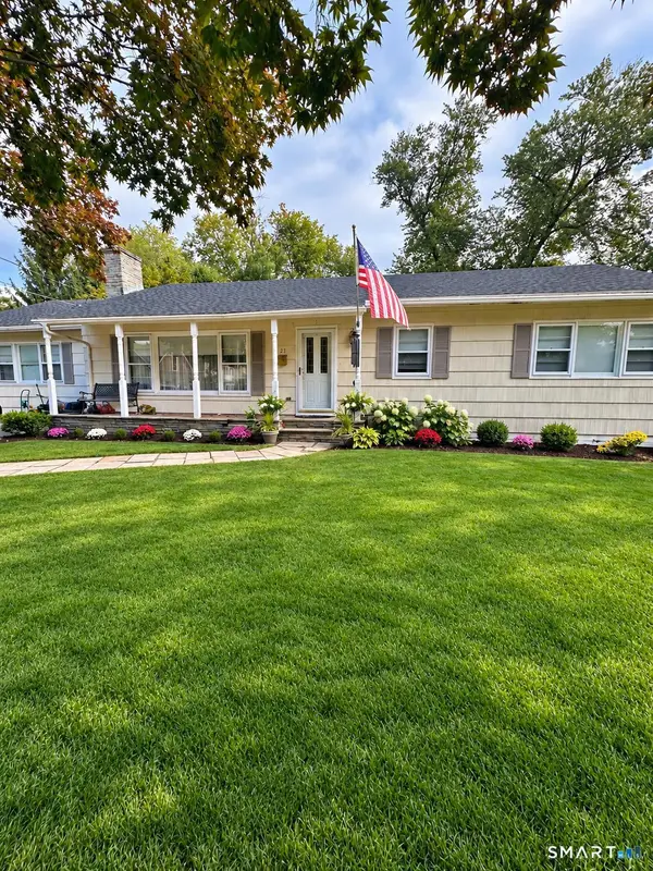 23 Clara Drive, Norwalk, CT 06851
