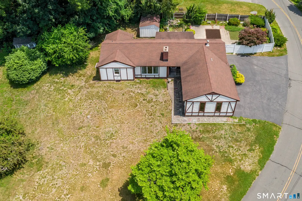 10 Horseshoe Drive, Danbury, CT 06811 - #1