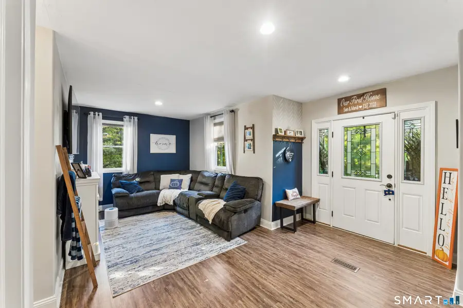 23 Lakeview Avenue, Seymour, CT 06483 - #3