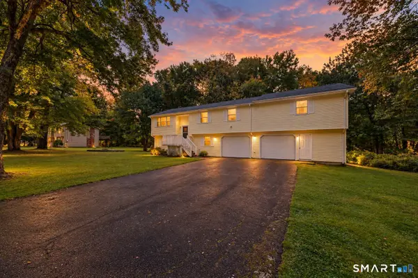 8 Pettersson Circle, Stafford, CT 06076