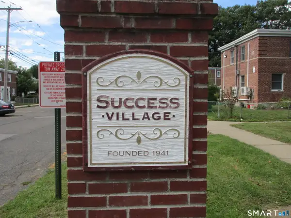 Court D 76 Success Avenue #28, Bridgeport, CT 06610