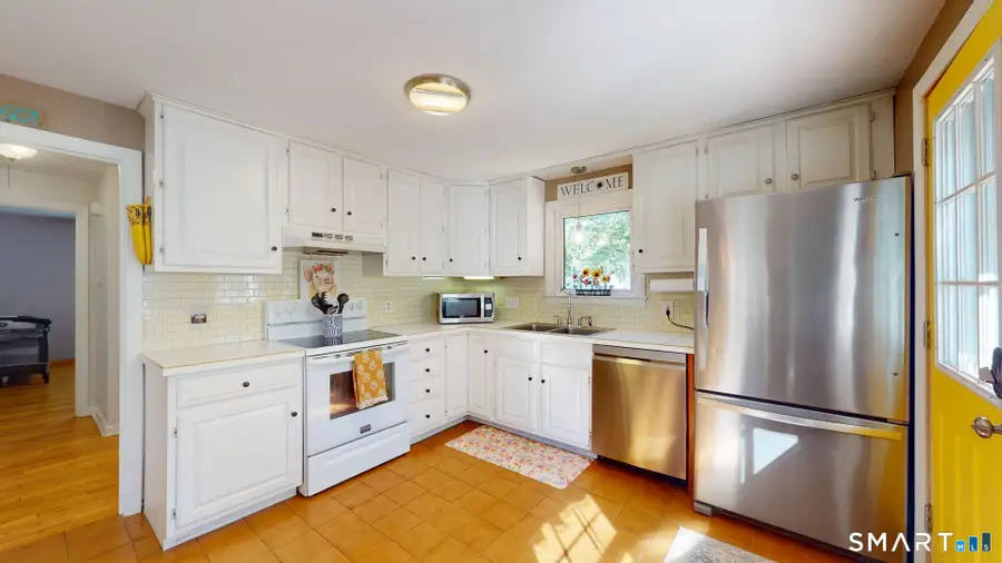 3 Middle Drive, Windsor Locks, CT 06096 - #3