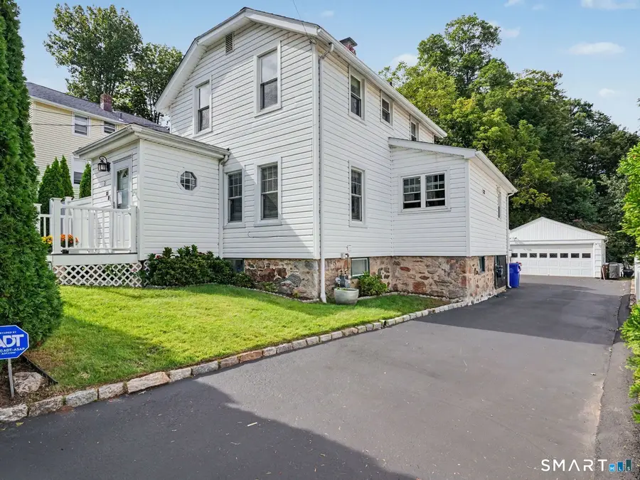 21 Hill Street, Norwalk, CT 06850 - #2