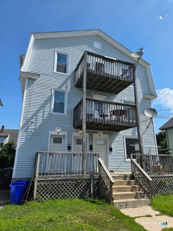 35 Linden Street, New London, CT 06320 - #1