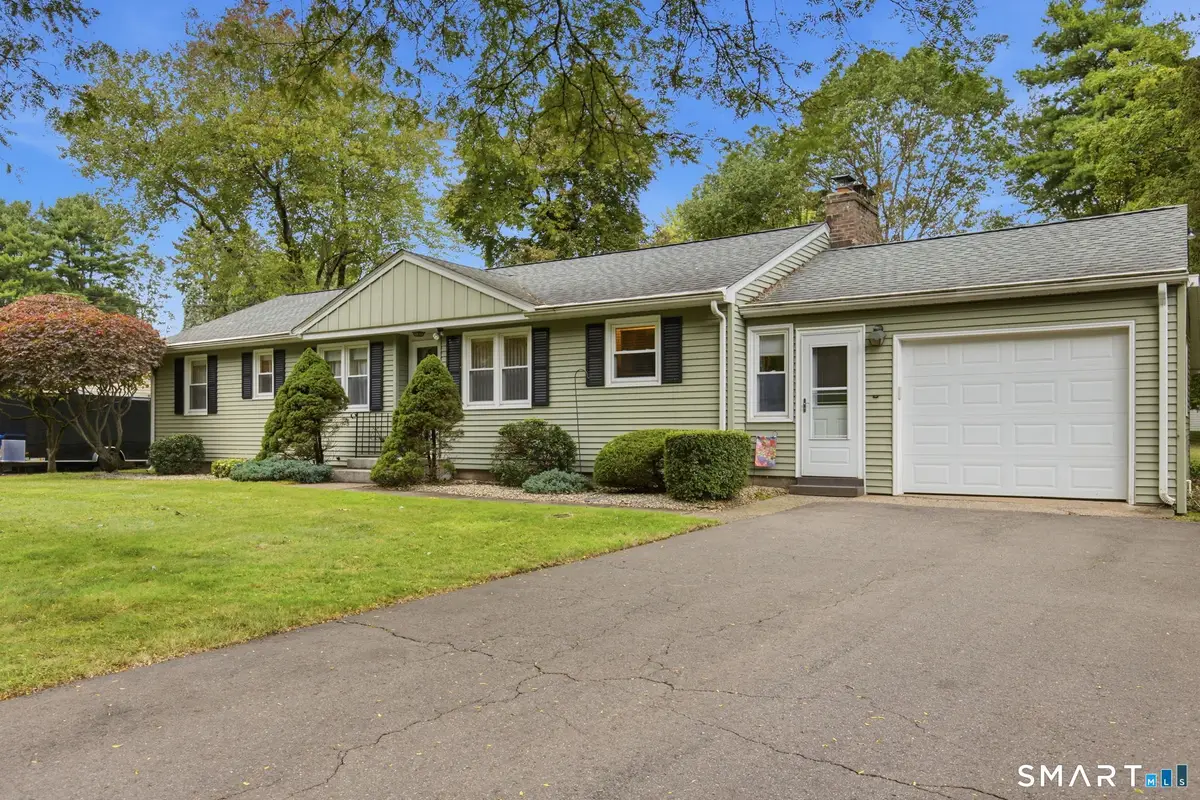 327 Burnham Street, Manchester, CT 06042 - #1