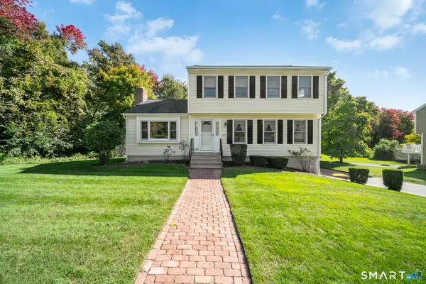 18 Carriage Drive, Seymour, CT 06483