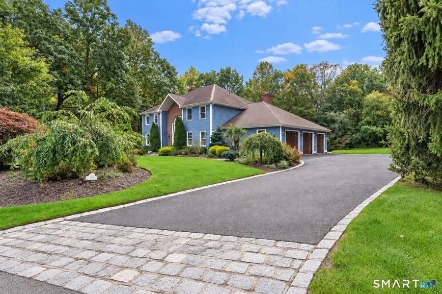 3 Crescent Lane, Trumbull, CT 06611 - #2