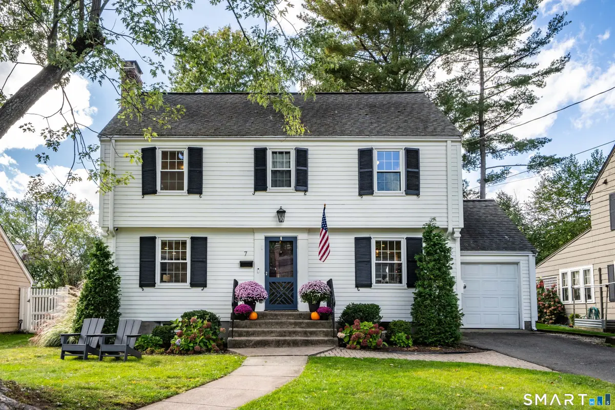 7 Brookline Drive, West Hartford, CT 06107 - #1