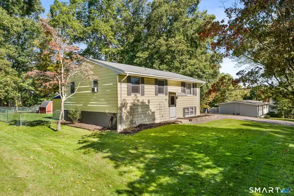 17 Cartridge Trail, Ledyard, CT 06339