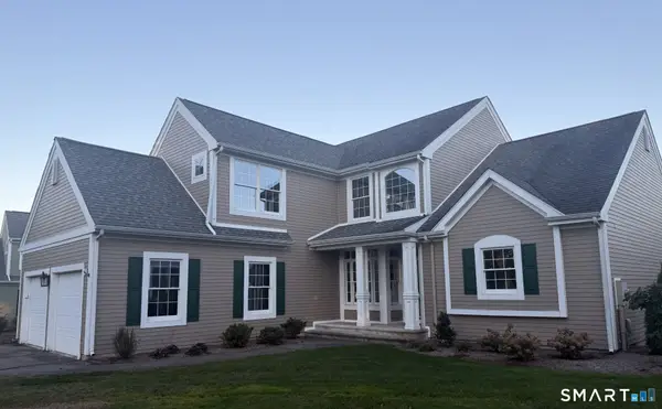7 Lord Brook #7, Cromwell, CT 06416