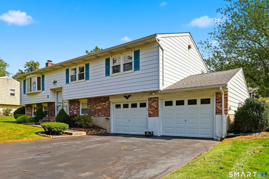 27 Homesteader Lane, West Haven, CT 06516 - #2