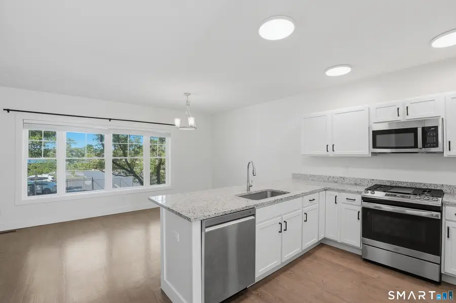 301 Harbour Close #102, New Haven, CT 06405 - #3