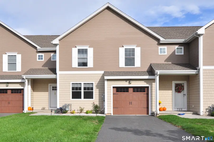 707 Old Village Circle, Windsor, CT 06095 - #2