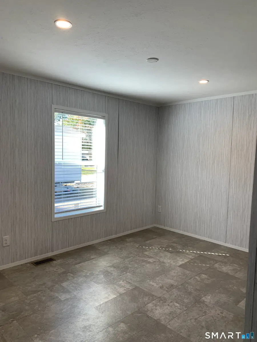 1900 North Broad Street #14, Meriden, CT 06450 - #3