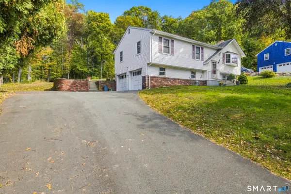 3 Patricia Terrace, Beacon Falls, CT 06403