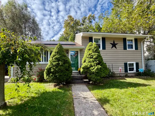32 Elliott Street, Meriden, CT 06451
