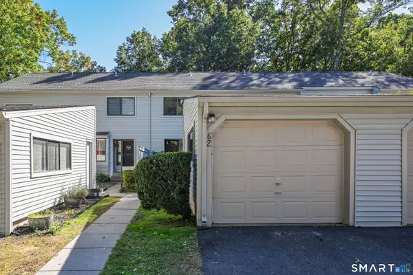 62 Farmington Chase Crescent, Farmington, CT 06032