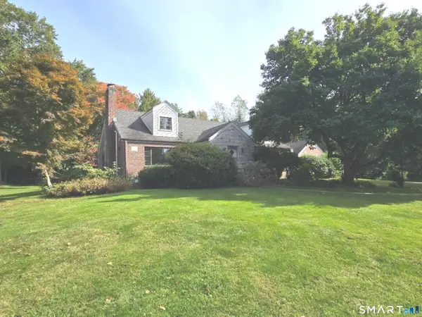 821 Bayberry Lane, Orange, CT 06477