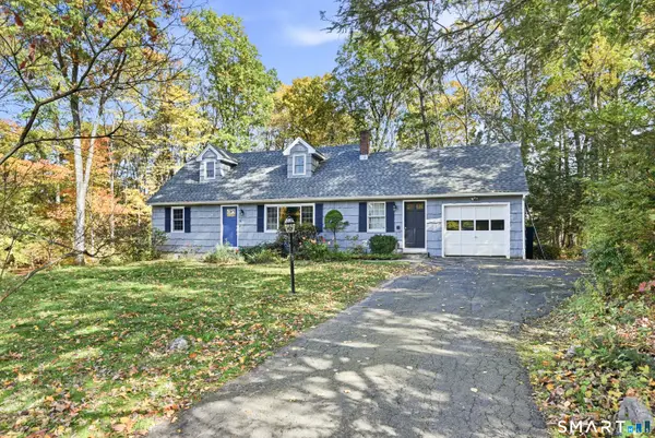 11 Flax Hill Road, Brookfield, CT 06804