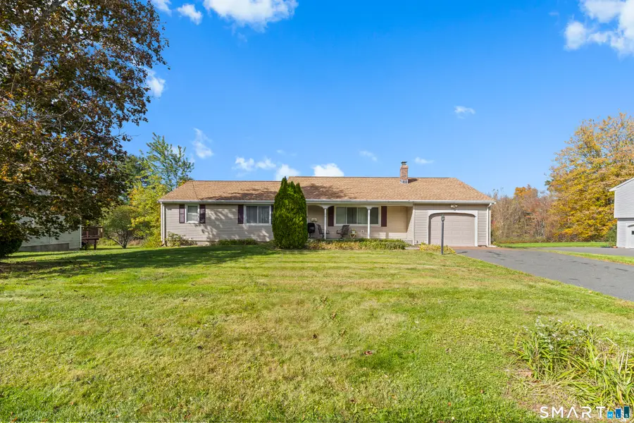 26 Downing Circle, Bloomfield, CT 06002 - #2