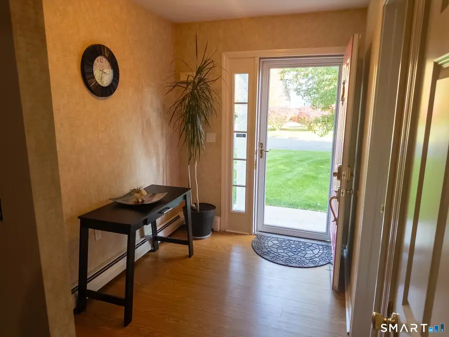 35 Fairfield Lane, Bloomfield, CT 06002 - #3
