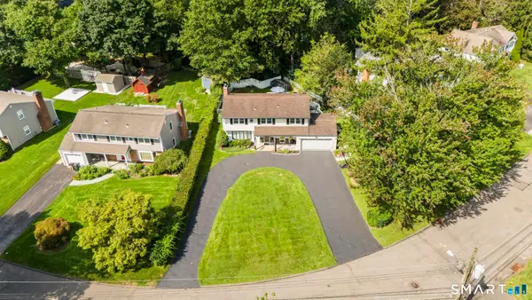 86 Rolling Wood Drive, Stamford, CT 06905