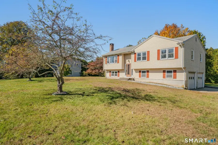 2 Wallace Street, Waterford, CT 06385 - #2