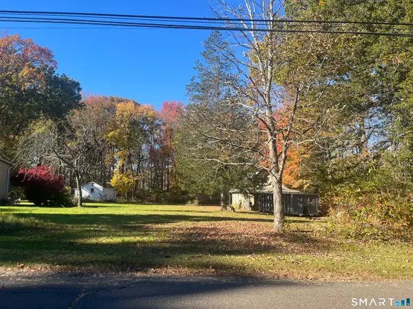 17-19 Harold Road, Farmington, CT 06032