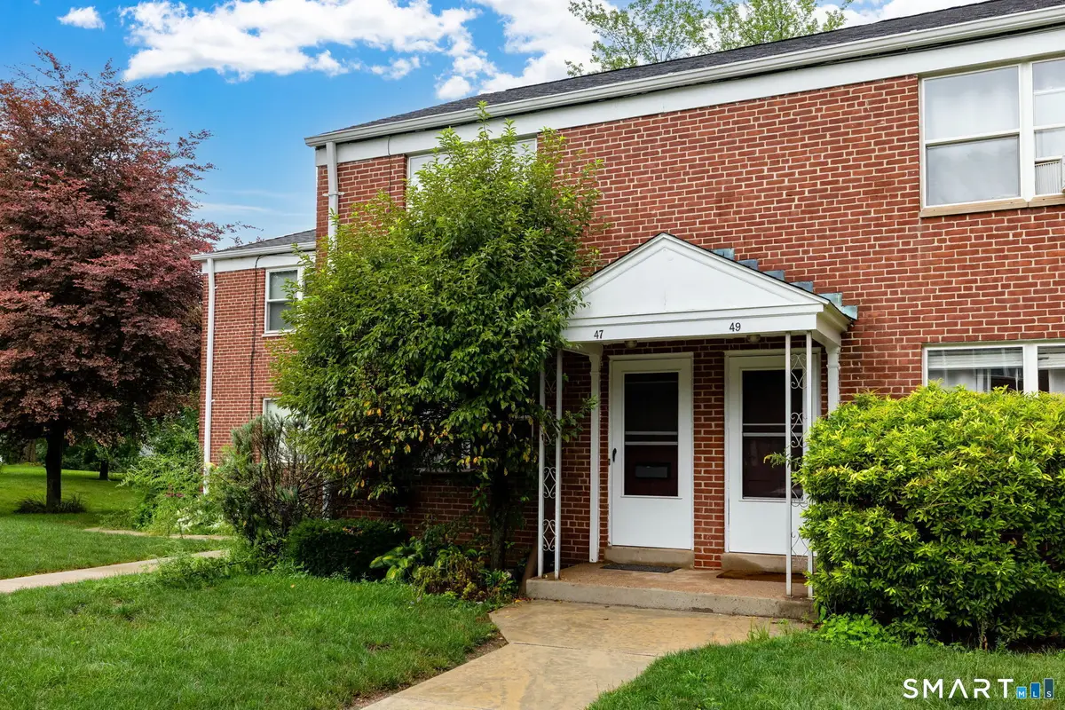 47 Arnold Way #47, West Hartford, CT 06119 - #1