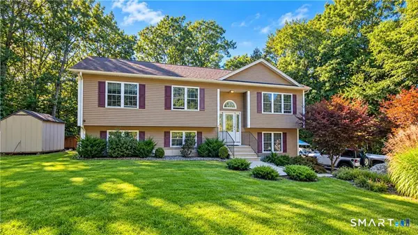 35 Doe Crossing, Burrillville, RI 02859