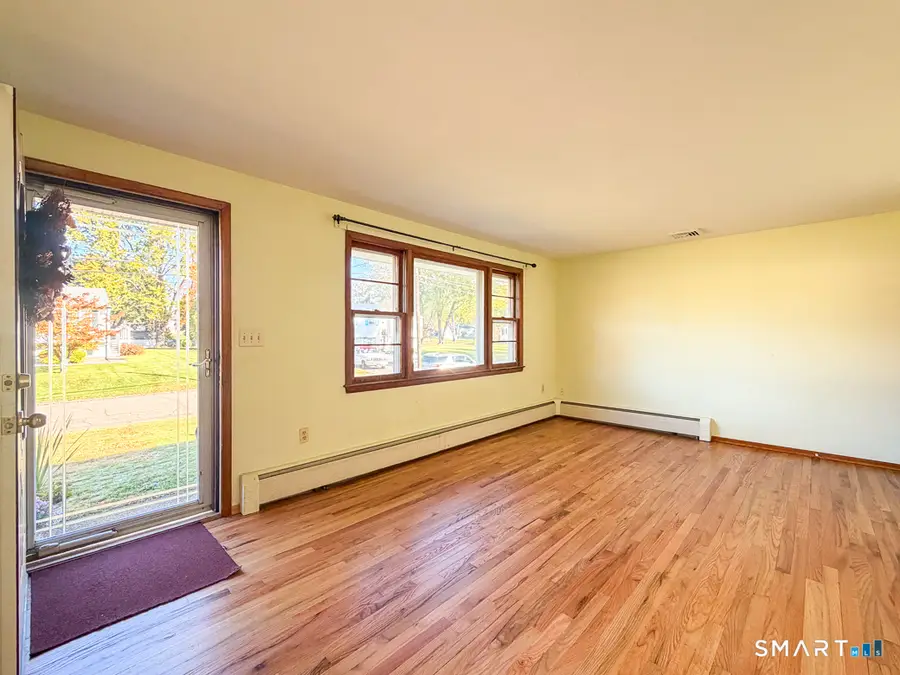 5 Castanea Court, Middletown, CT 06457 - #3