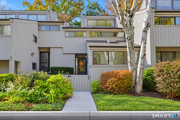 39 Whitney Glen #39, Westport, CT 06880