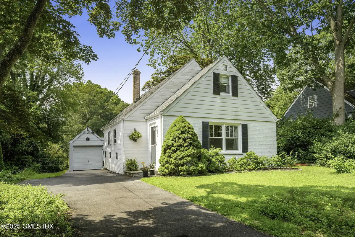 33 Halsey Drive, Old Greenwich, CT 06870 - Image #1