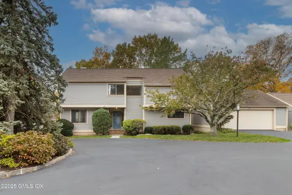 626 W Lyon Farm Drive #626, Greenwich, CT 06831