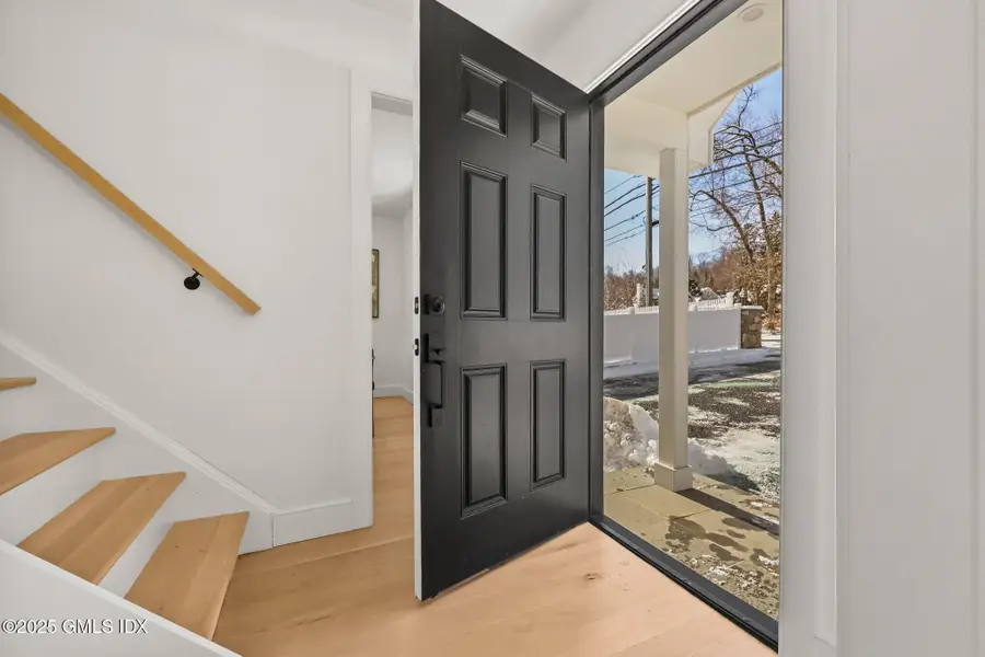 18 Sound Beach Avenue, Old Greenwich, CT 06870 - Image #3