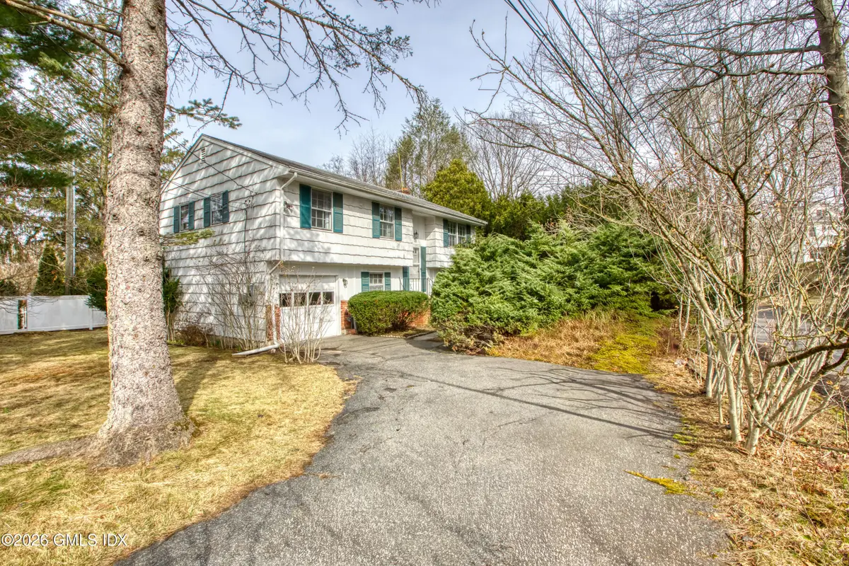 9 Stuart Drive, Old Greenwich, CT 06870 - #1