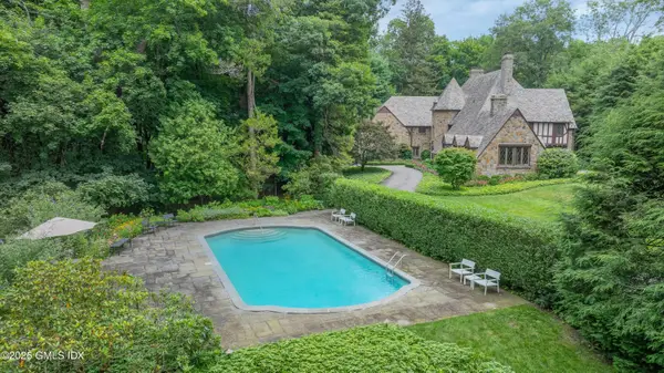 11 Alden Road, Greenwich, CT 06831