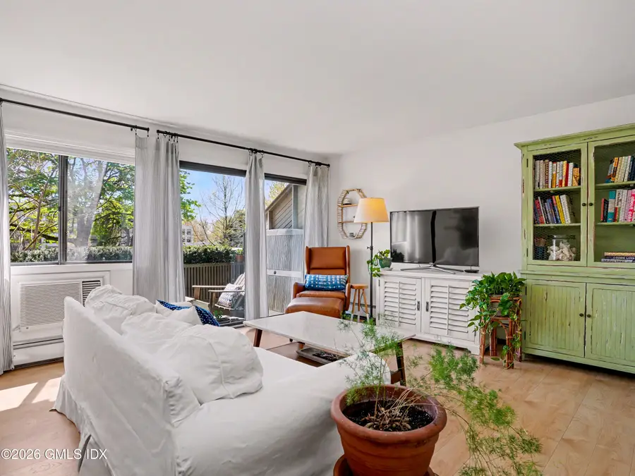 1465 E Putnam Avenue #102, Greenwich, CT 06830 - #3