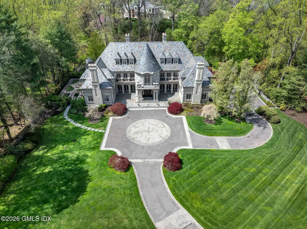 524 Lake Avenue, Greenwich, CT 06830 - #1