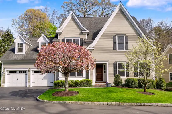 11 River Oaks Drive #11, Stamford, CT 06902