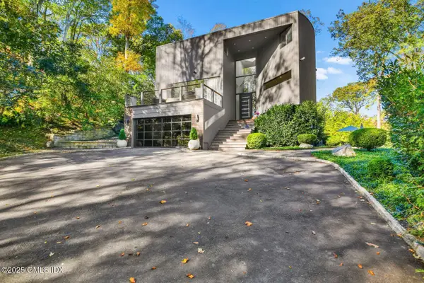210 Red Fox Road, Stamford, CT 06903