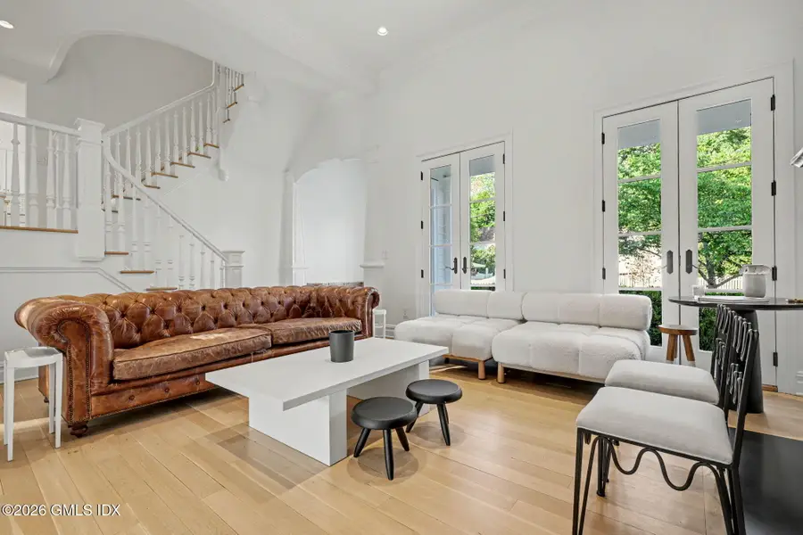 53 Park Avenue, Old Greenwich, CT 06870 - #3
