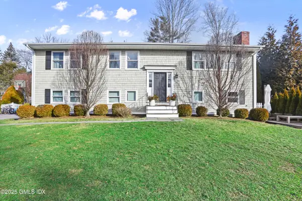 6 Meadowbank Road, Old Greenwich, CT 06870