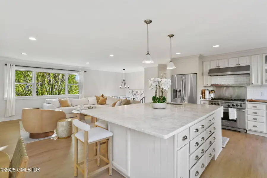 6 Meadowbank Road, Old Greenwich, CT 06870 - #2