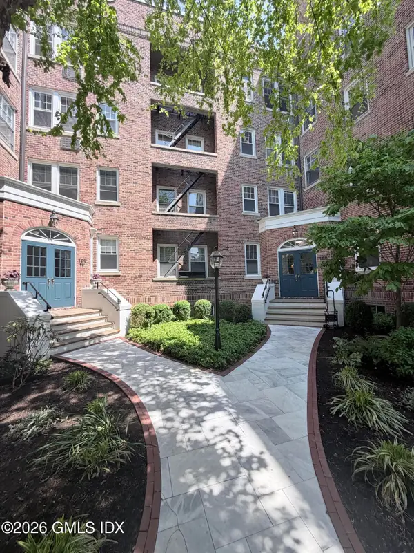169 Mason Street #2H, Greenwich, CT 06830