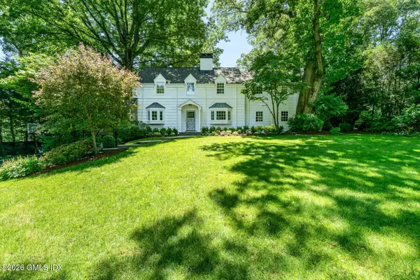 18 Owenoke Way, Riverside, CT 06878