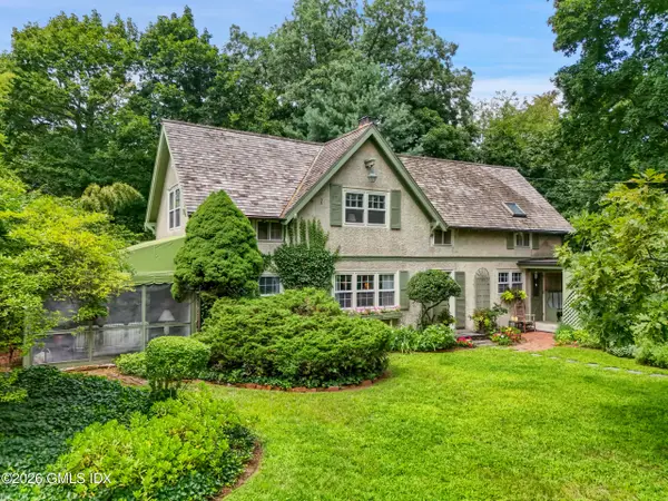 6 Charter Oak Lane, Greenwich, CT 06830